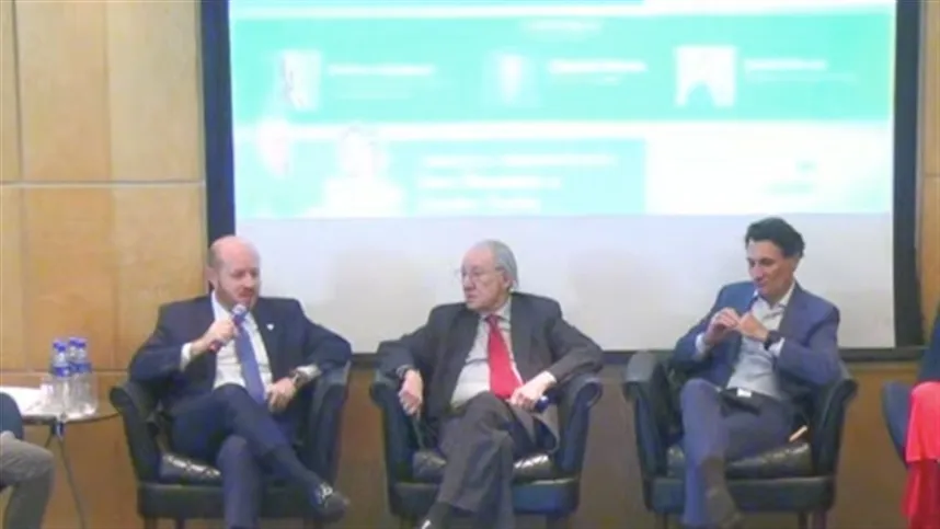 Especialistas debatem tarifas globais e desafios do agronegócio em talk show