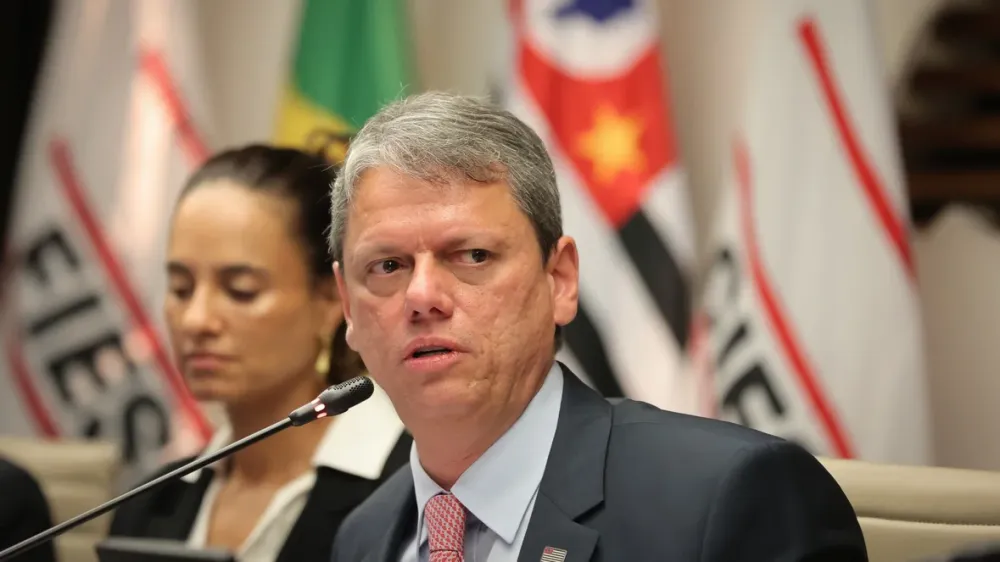 Tarcísio cancela ida a Brasília onde articularia PL da Anistia