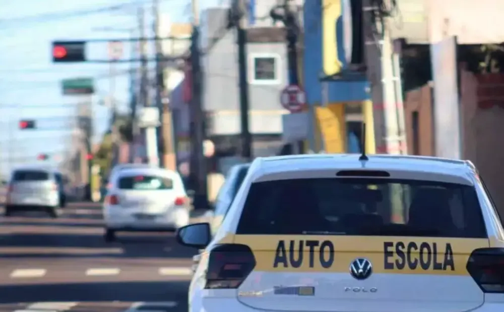 Lula dá aval para proposta que dá fim à obrigatoriedade de autoescola