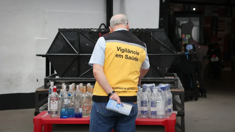 Metanol na bebida: São Paulo tem 2ª morte confirmada e outras 7 em investigação