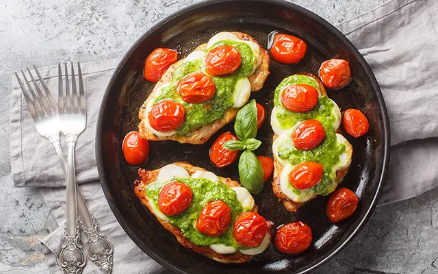 Frango Margherita com batatas assadas crocantes