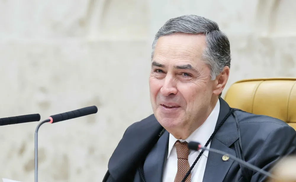 Ministro Luís Roberto Barroso anuncia aposentadoria do STF