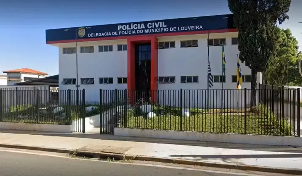 Jovem é morto ao tentar proteger vizinha e filhos dela de ex-companheiro armado em Louveira