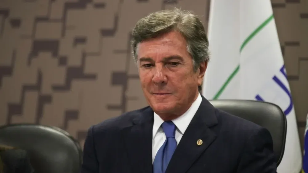 Moraes pede que defesa de Collor explique tornozeleira desligada