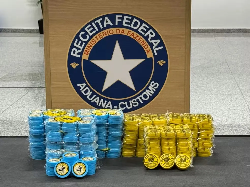 Receita Federal apreende 270 kg de tabaco no Aeroporto de Viracopos, em Campinas