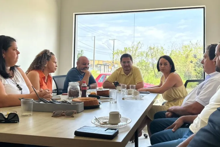 Deputado Rodrigo Moraes ouve demandas da ACIPLIC em Ilha Comprida