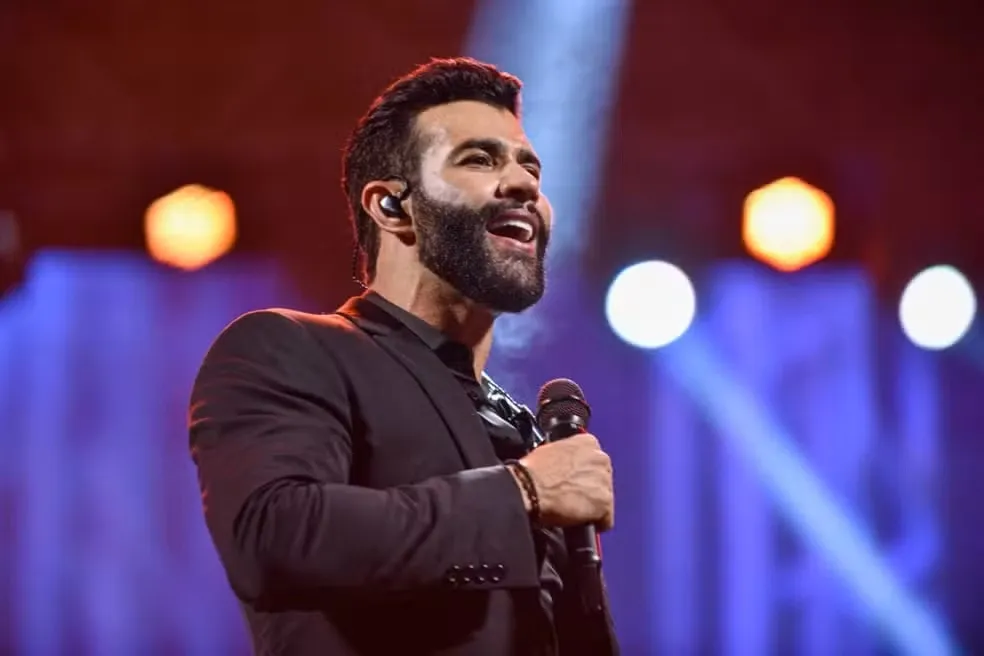 Gusttavo Lima faz show durante feriado em Campinas