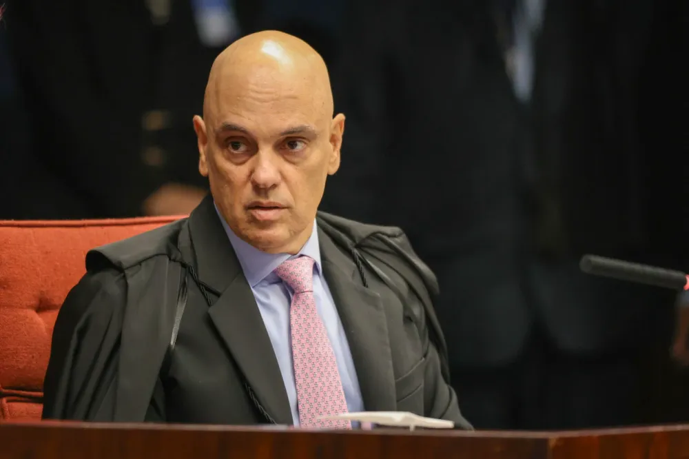 Moraes vai ao RJ conversar com governador sobre megaoperação