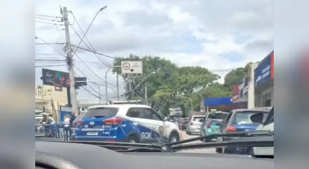 Mulher morre ao ser atropelada por motociclista na Avenida Ipanema em Sorocaba
